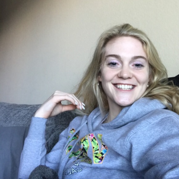 liz_blue